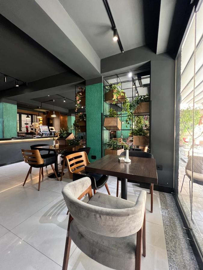 Vila 90 Boutique Hotel 地拉那 外观 照片