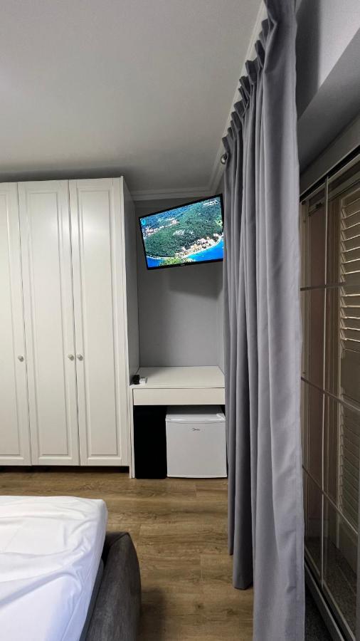 Vila 90 Boutique Hotel 地拉那 外观 照片