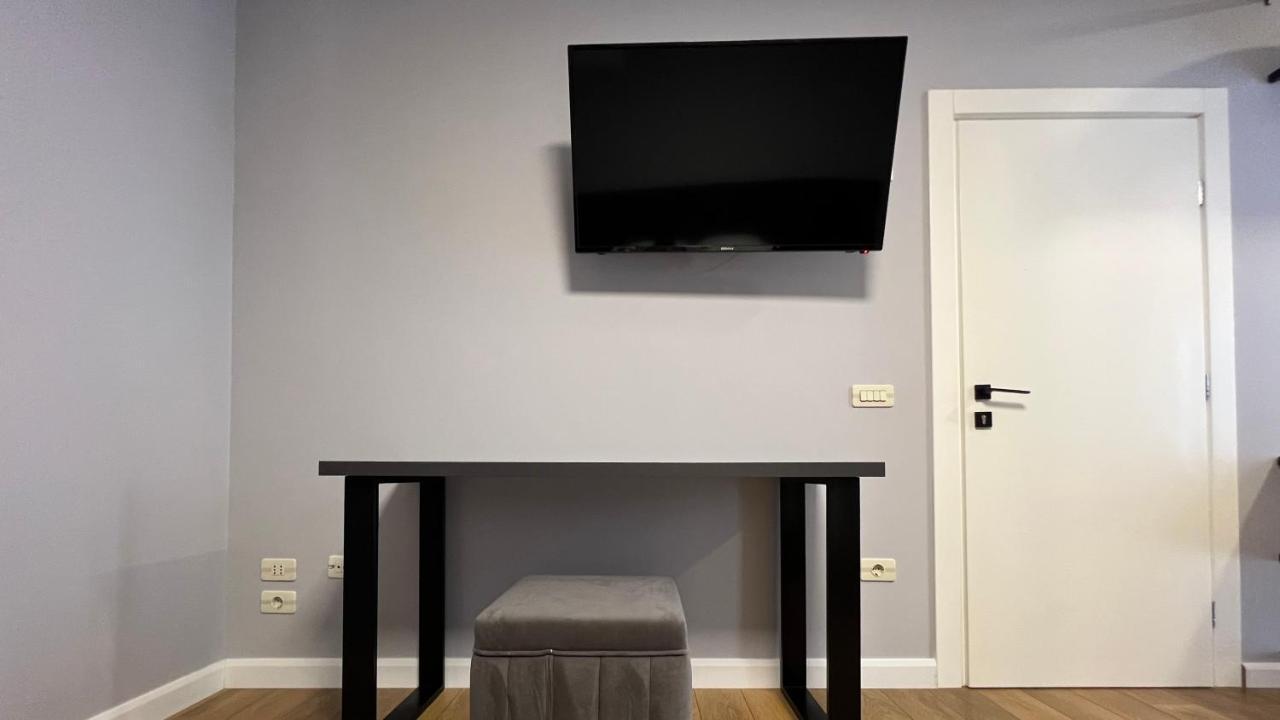 Vila 90 Boutique Hotel 地拉那 外观 照片