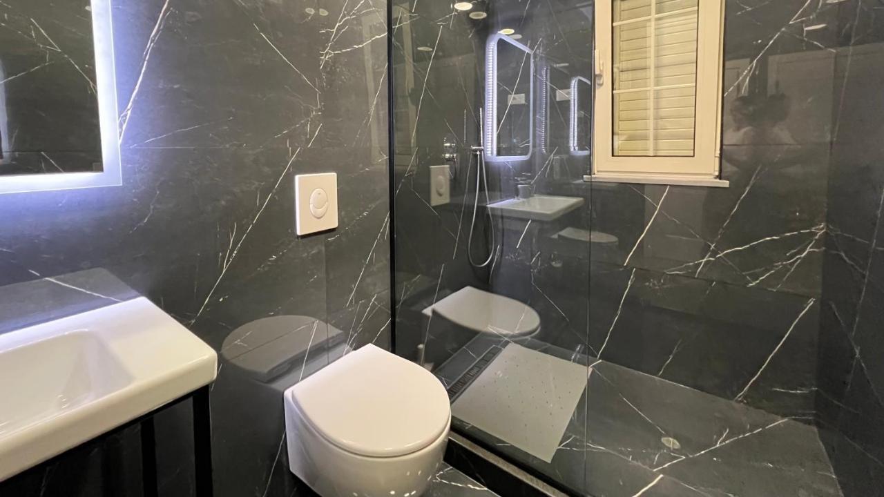 Vila 90 Boutique Hotel 地拉那 外观 照片